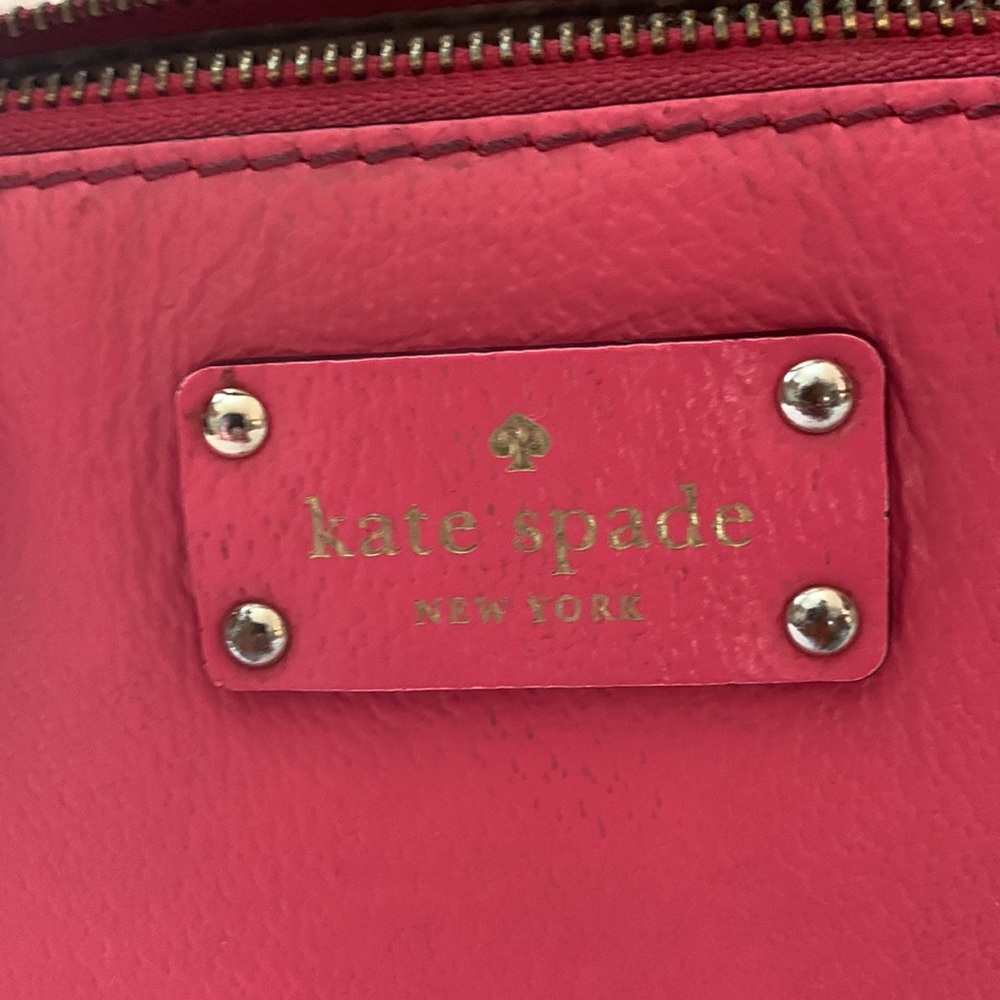 Kate Spade ♠️ hot pink purse - Picture 3 of 9